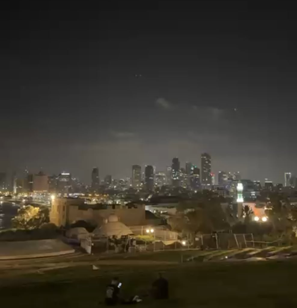 Air Defense system misfiring in Israel(17Jun2025)