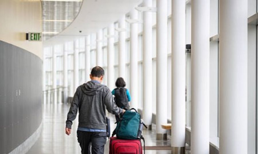 53 Cypriots return home from Iran and Israel, says Foreign Ministry, KNEWS
