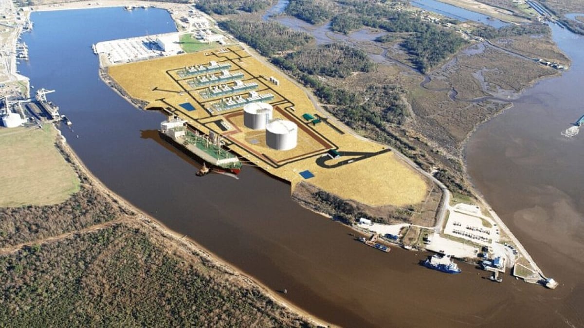 US natural gas prices fall amid rising output, reduced LNG export demand