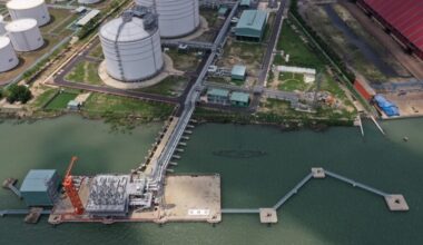 Vietnam's second LNG terminal receives commissioning cargo from Russia