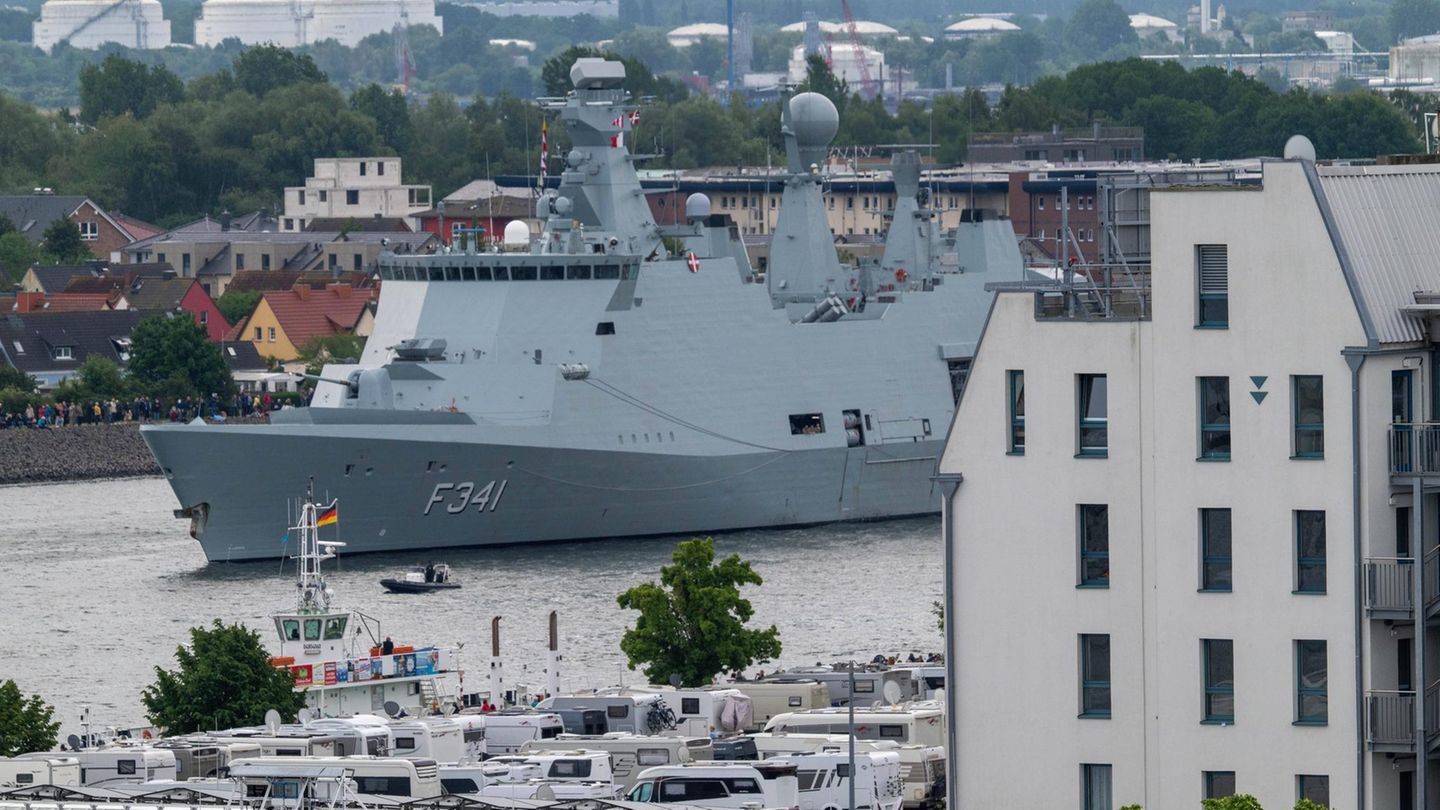 Nato-Ostsee-Manöver startet: Kriegsschiffe brechen in Rostock auf (Video)