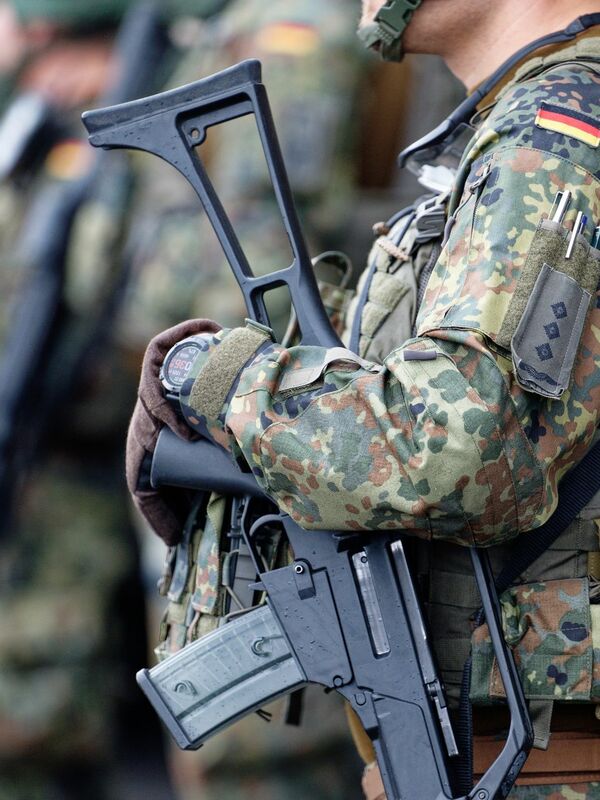 Um der Bedrohung durch Russland zu begegnen, hat die Nato hat ein großes Aufrüstungsprogramm besch