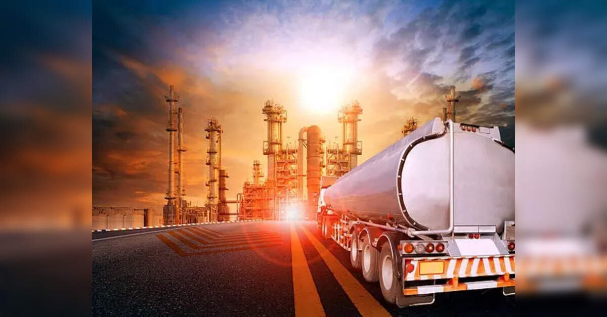 Tensions Soar as Crude Prices Surge Due to Strait of Hormuz Threats, ET EnergyWorld