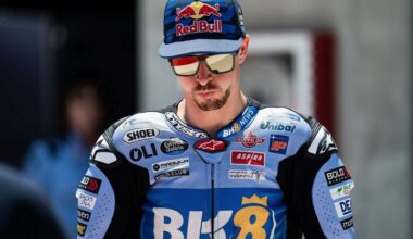 Bremse bei Acosta-Berührung betätigt: Mittelhandbruch bei Alex Marquez