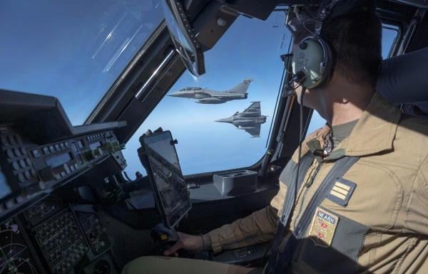 L’armée de l’Air et de l’Espace envisage de faire de l’A400M un « avion de combat lourd »