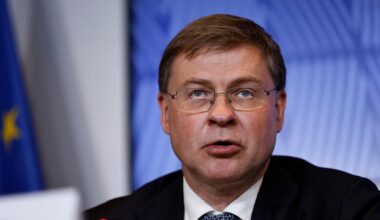 EU’s Dombrovskis Says ‘Making Progress’ in Trade Talks With US