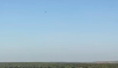 Unsuccessful attempt by Russian Pantsir-S1 SAM system to shoot down the Ukrainian "Lutyi" long range kamikaze drone over Tatarstan Region