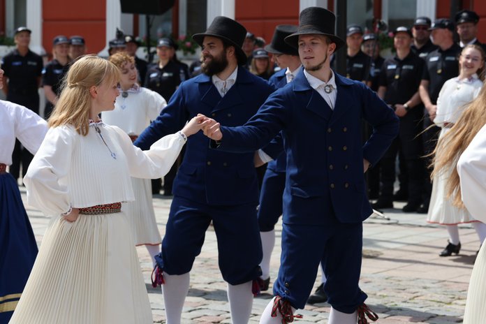 Laulupeo tuli Tartu
