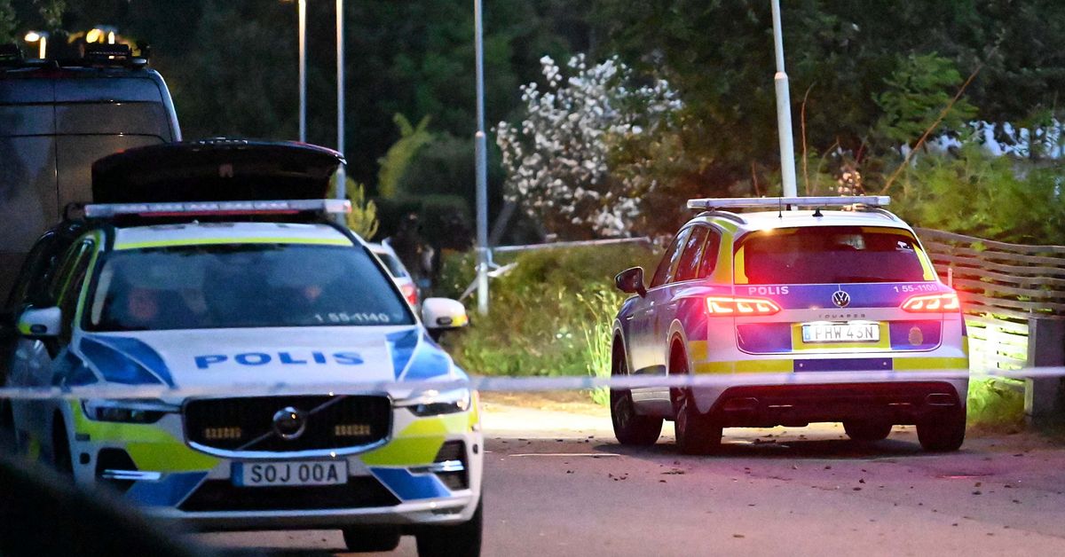 Explosion i bil i Falkenberg – polis utreder allmänfarlig ödelägelse