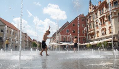 Vročina bo vztrajala vsaj do četrtka, popoldne na zahodu možna kakšna ploha