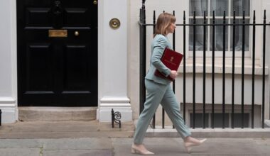 Rachel Reeves fails to rule out future tax rises as economy shrinks