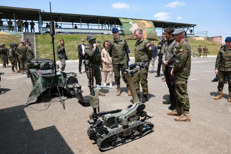 Felipe VI assiste à l'exercice, "Strong Lineage 25", le 11 juin 2025.