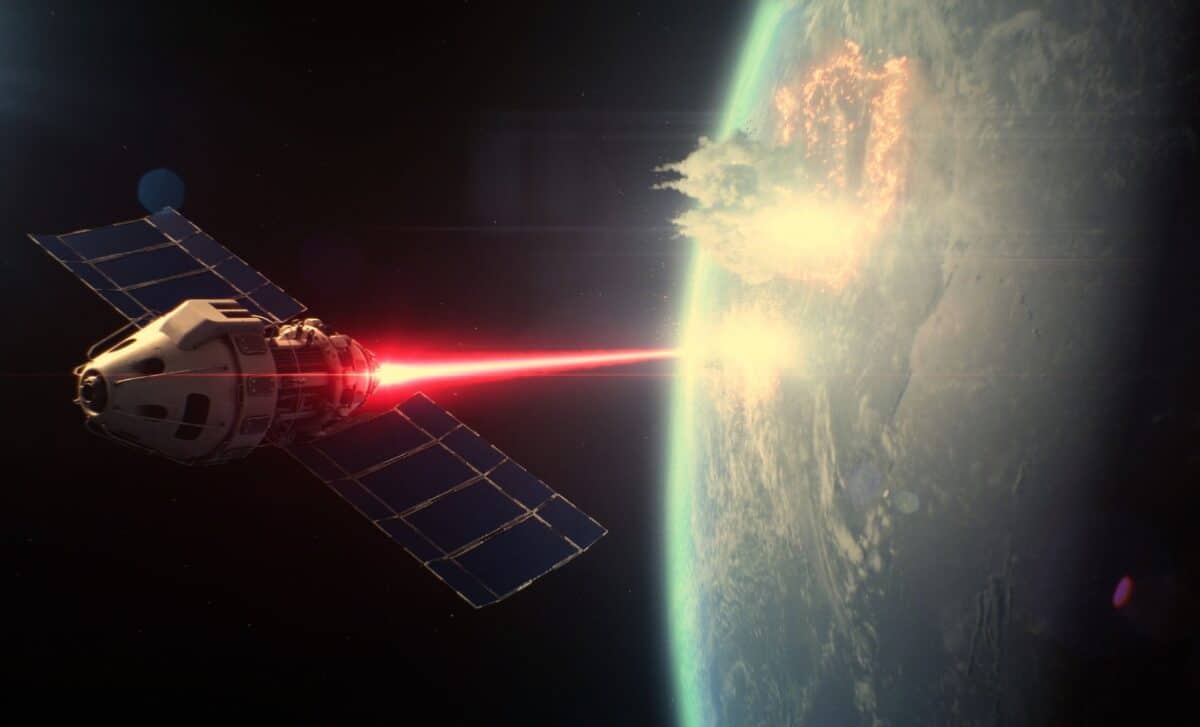 China Blasts Laser 80,000 Miles To The Moon In Broad Daylight – A First In Space History!