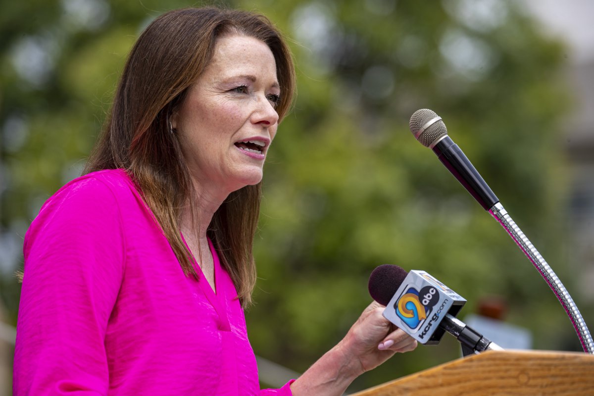 Christina Bohannan running for Iowa battleground seat
