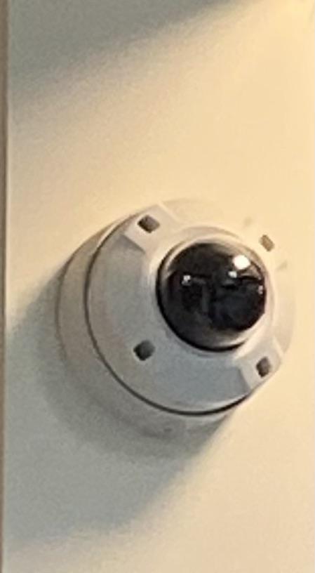 Er det her en lyssensor eller overvågningskamera?