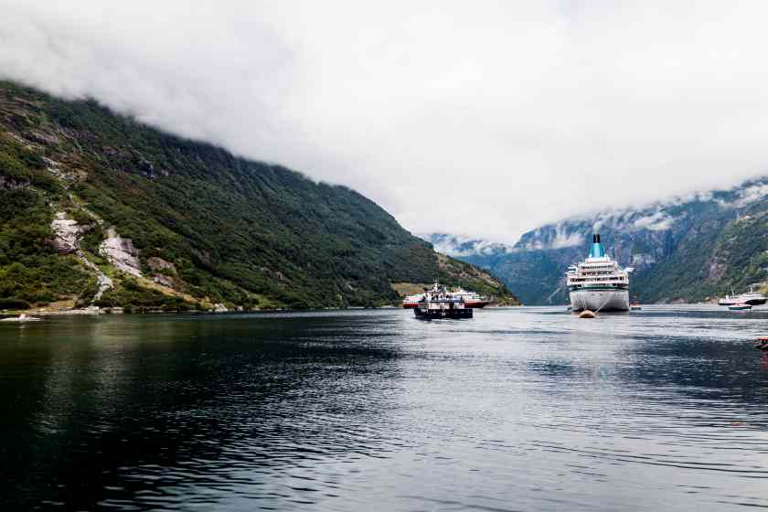 Norway, Iceland, Greenland, Canada: Top Nine Northern Lights Cruises for 2025 – Explore the Best of the Aurora Borealis