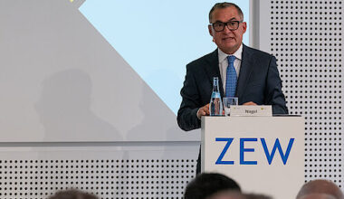News Article: Reliable Monetary Policy in Uncertain Times