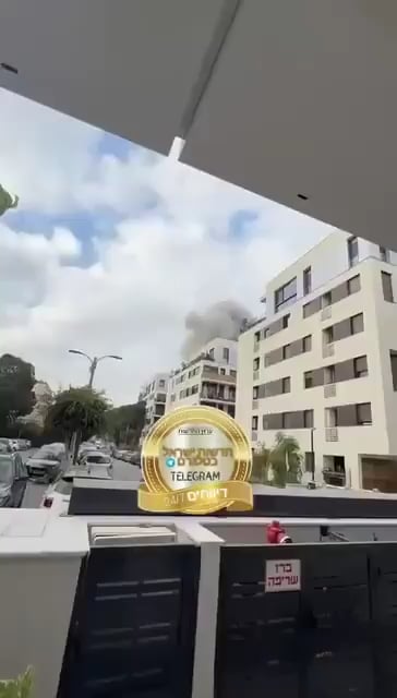 Iranian ballistic missile scores a direct hit on Tel Aviv residential block [2025-06-22]
