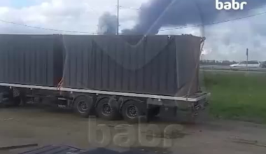 Russians calmly film and comment on #Russiandrones, almost as certain that nothing will hit them and the target is somewhere away from them.