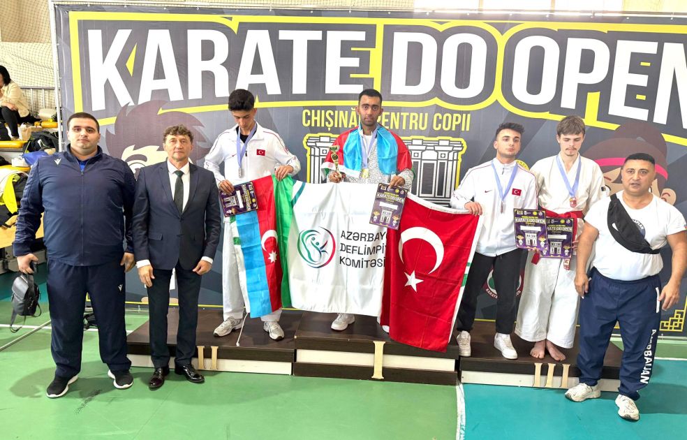 Deaflympic karatekas earn six medals in Moldova [PHOTOS] - Gallery Image