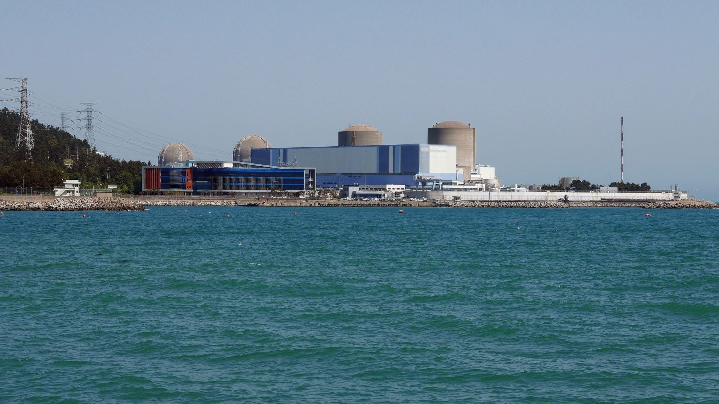 South Korea approves nuclear plant dismantlement