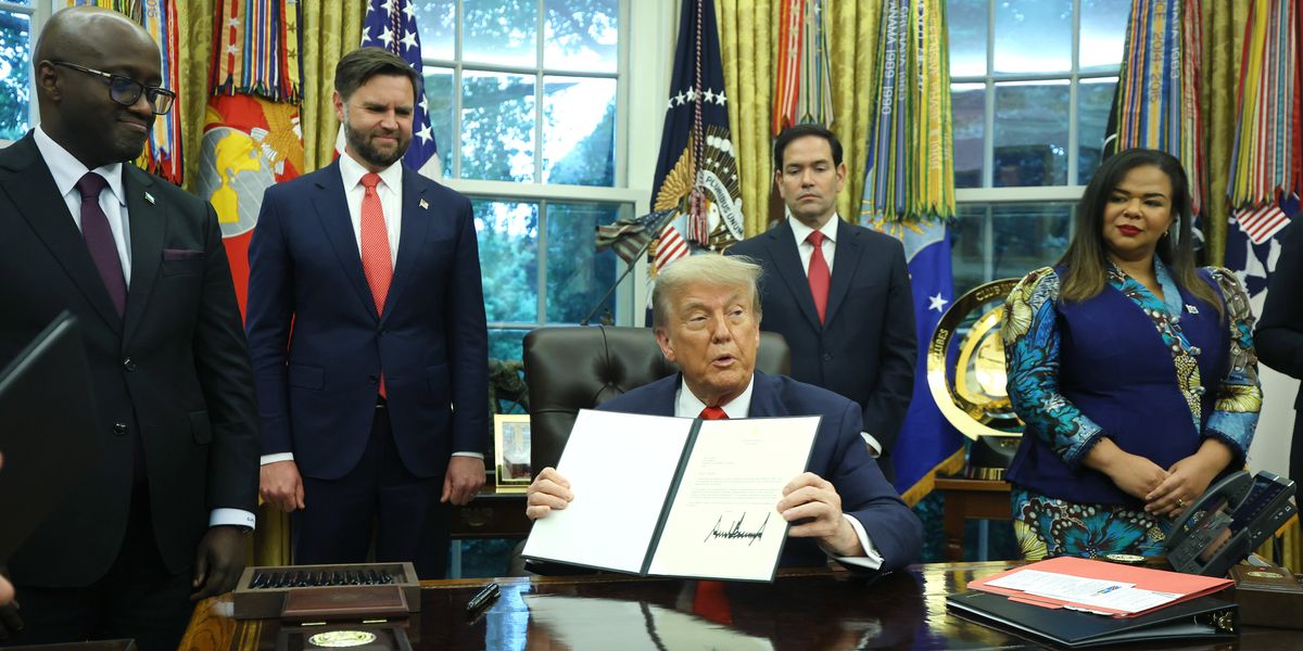 Marco Rubio appears to be the latest politician to snub Donald Trump behind his back