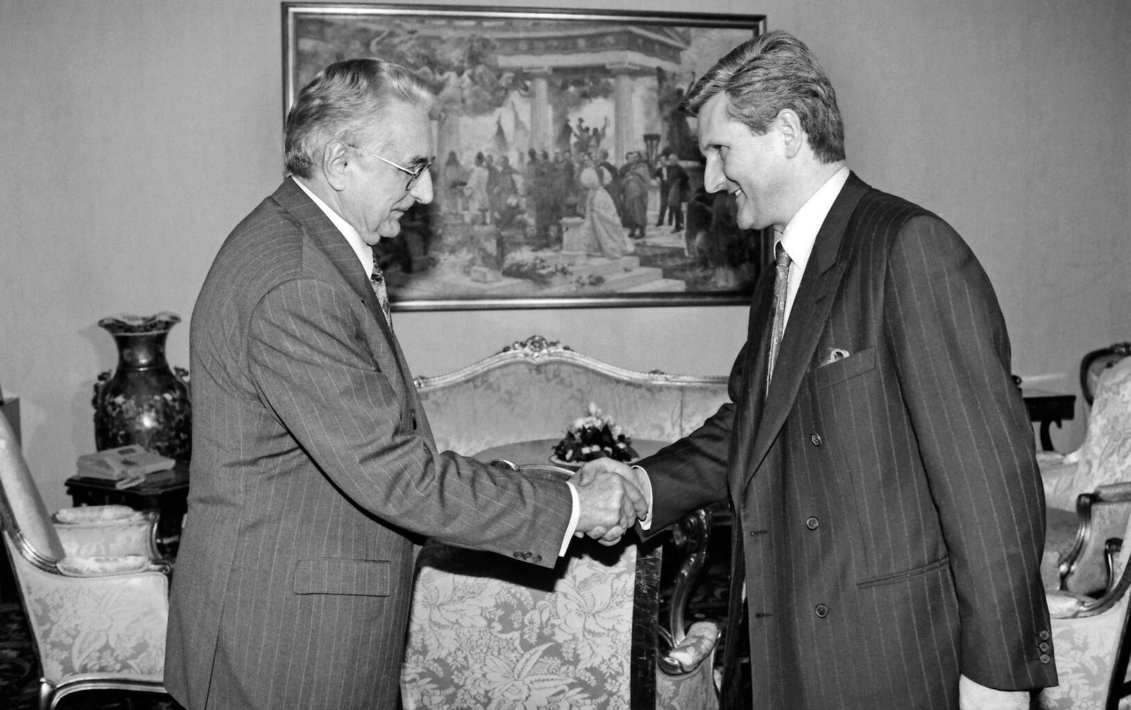 Franjo Tuđman primio je izaslanstvo HUP-a na čelu s Ivicom Todorićem krajem 1995.