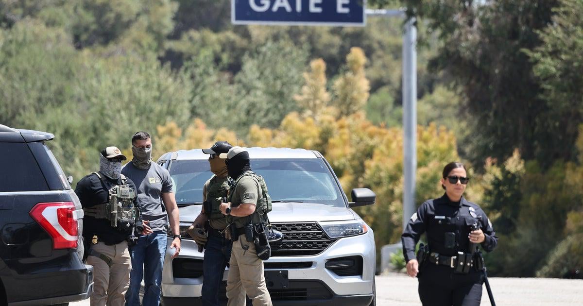 Democrats Want To Ban Masked ICE Agents