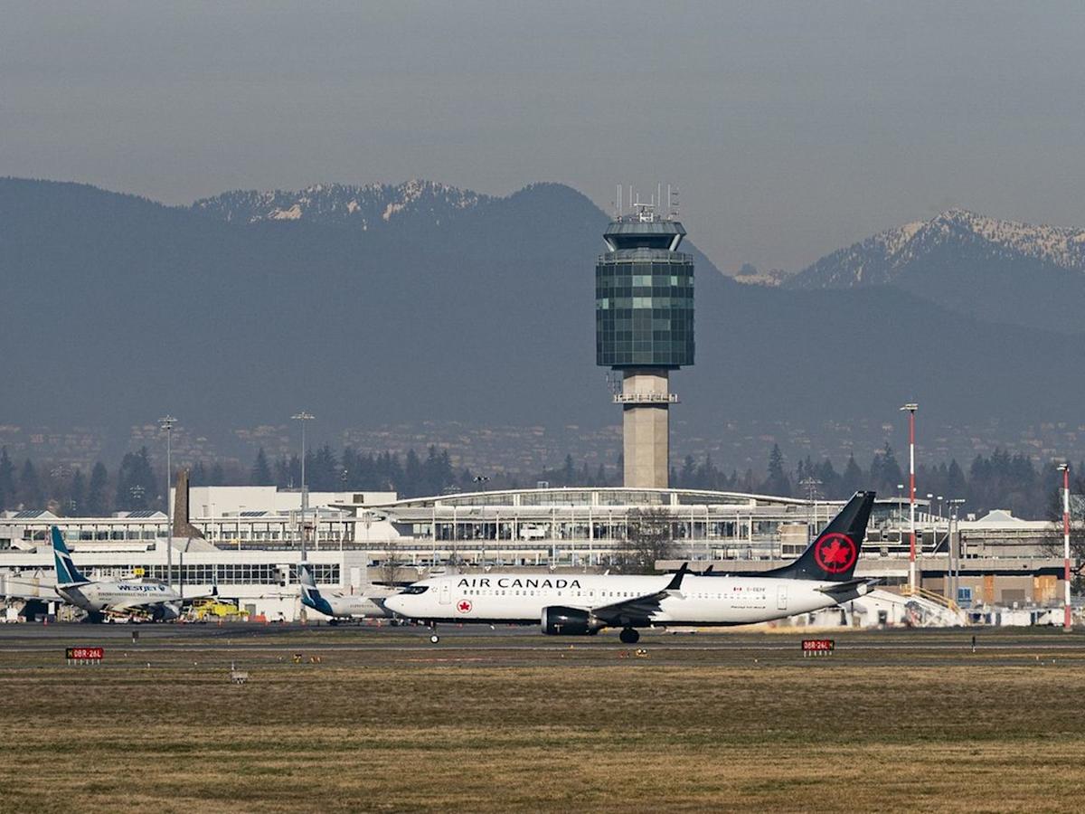 Delays continue at Vancouver airport due to Nav Canada 'constraints'