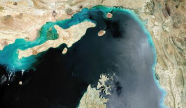 U.S. calls on China to prevent Iran from closing Strait of Hormuz and disrupting global oil flows