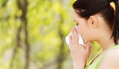 A warmer climate releases more pollen into the air, affecting those with respiratory issues more seriously, according to the president of the B.C. Society of Allergy and Clinical Immunology. (PhotoMediaGroup/Shutterstock - image credit)