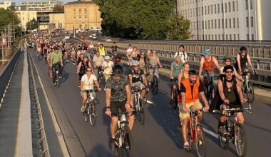 Raddemo in Halle gezielt angegriffen?: Sieben Menschen durch Schüsse mit Kunststoffmunition verletzt