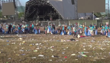 Glastonbury's huge clean-up operation swung into action this morning