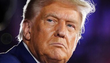 Trump Approval Hits Record Low in New Poll—Independent Voters Abandon Him Ahead of Midterms
