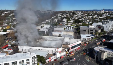 Auckland supermarket fire 'accidental', stock to be thrown away