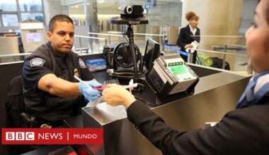 Trump prohíbe o restringe la entrada a EE.UU. de los ciudadanos de una veintena de países, entre los que están Cuba y Venezuela
