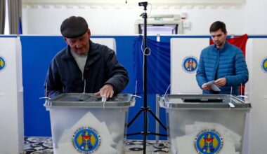 Why experts expect Russian interference in upcoming election on Ukraine’s borders