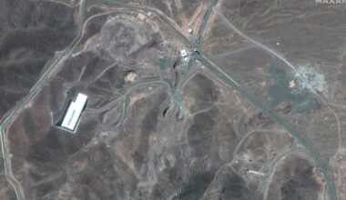 Dit weten we al over aanval VS op nucleaire sites Iran: ‘bunker-buster’-bommen en duikboten ingezet - De Standaard