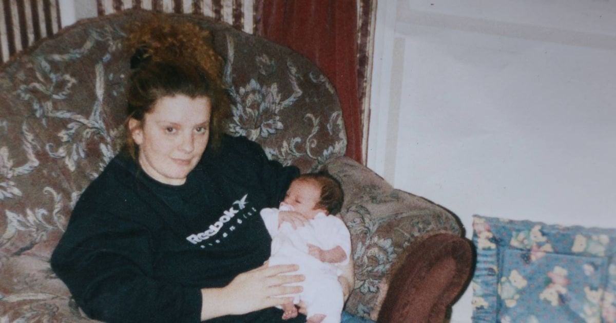 Mum-of-nine's benefits were wrongly cut off by DWP, then she took her own life