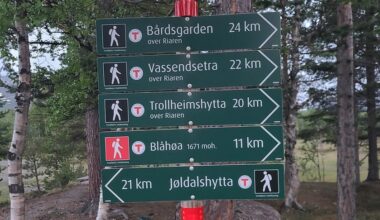 Spring Hiking in Trollheimen - Gjevilvasshytta to Vassendsetra