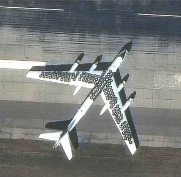 1/ The Russian Air Force's inability to protect its aircraft against Ukrainian drones is symptomatic of its neglected status within the Russian armed forces, according to a prominent milblogger linked to the air force. He says it is afflicted by "desperation and poverty".