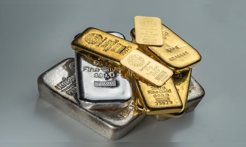 JPMorgan sees gold hitting $4,000/Oz by mid-2026 amid global currency worries