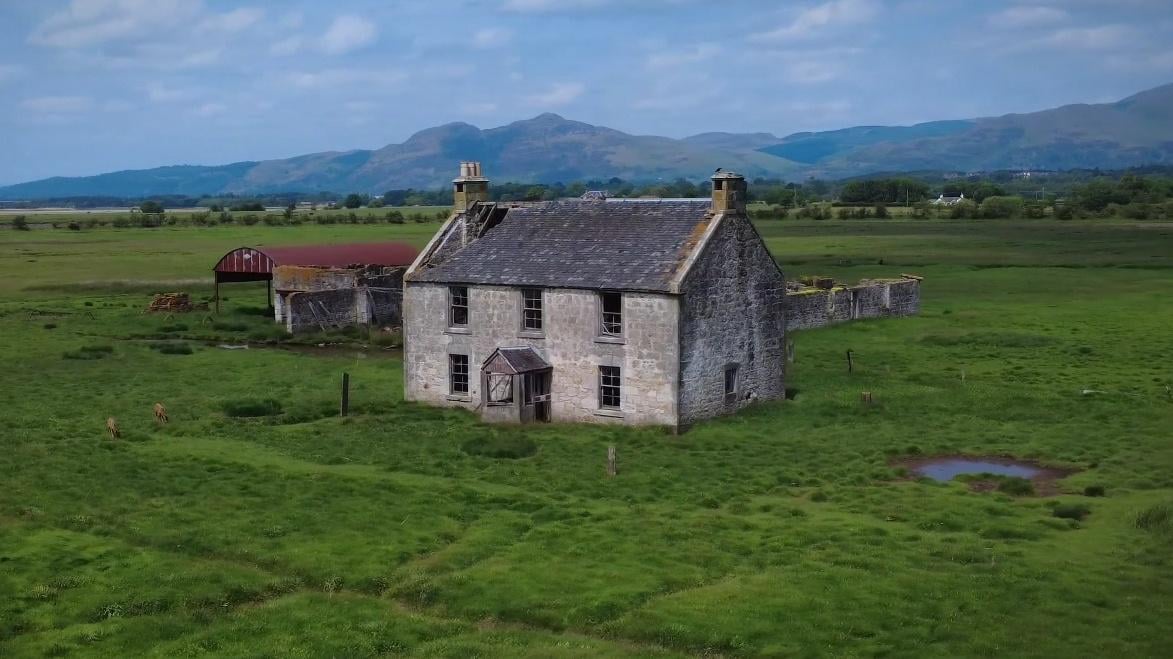 Abandoned Island - Alloa Inch, Scotland | Picture taken with my drone!