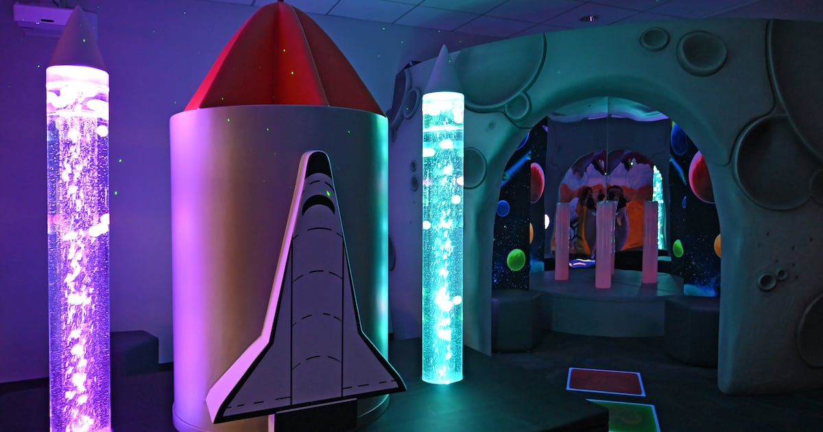 Space sensitivity room opens at Orlando International Airport – WFTV