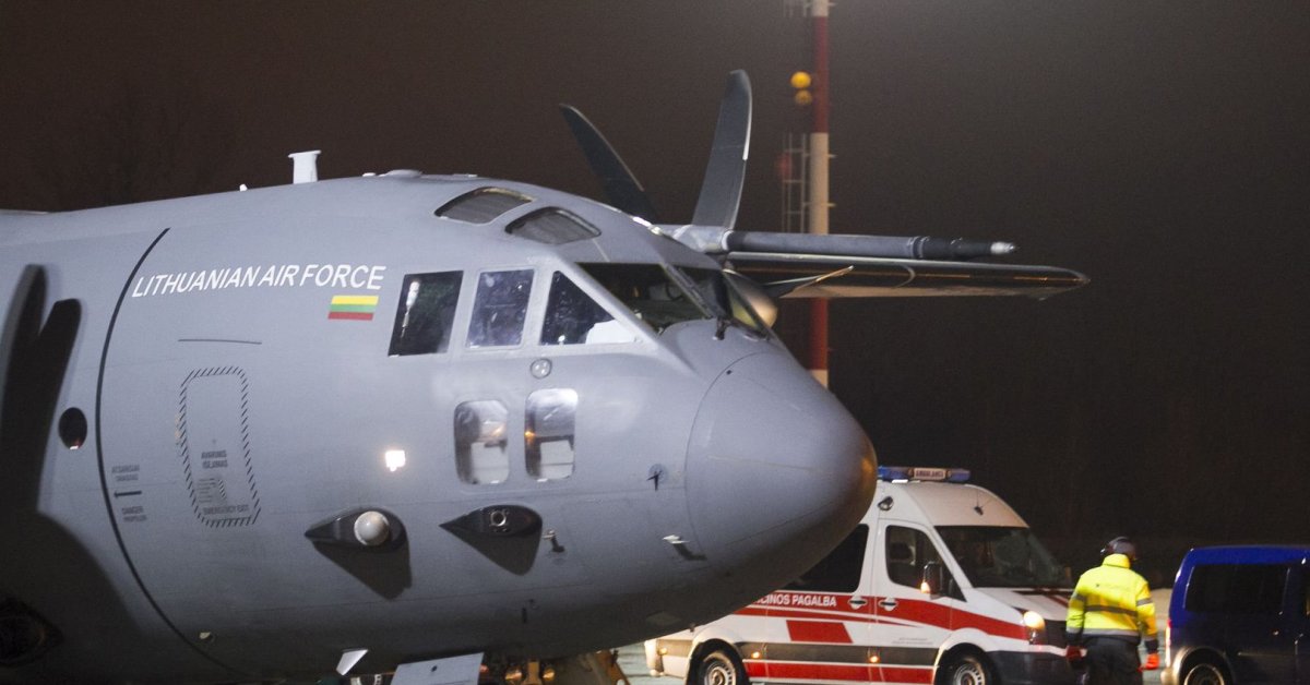 Rengiantis piliečių evakuacijai iš Izraelio, kariuomenės „Spartan“ nuvyko į Artimuosius Rytus