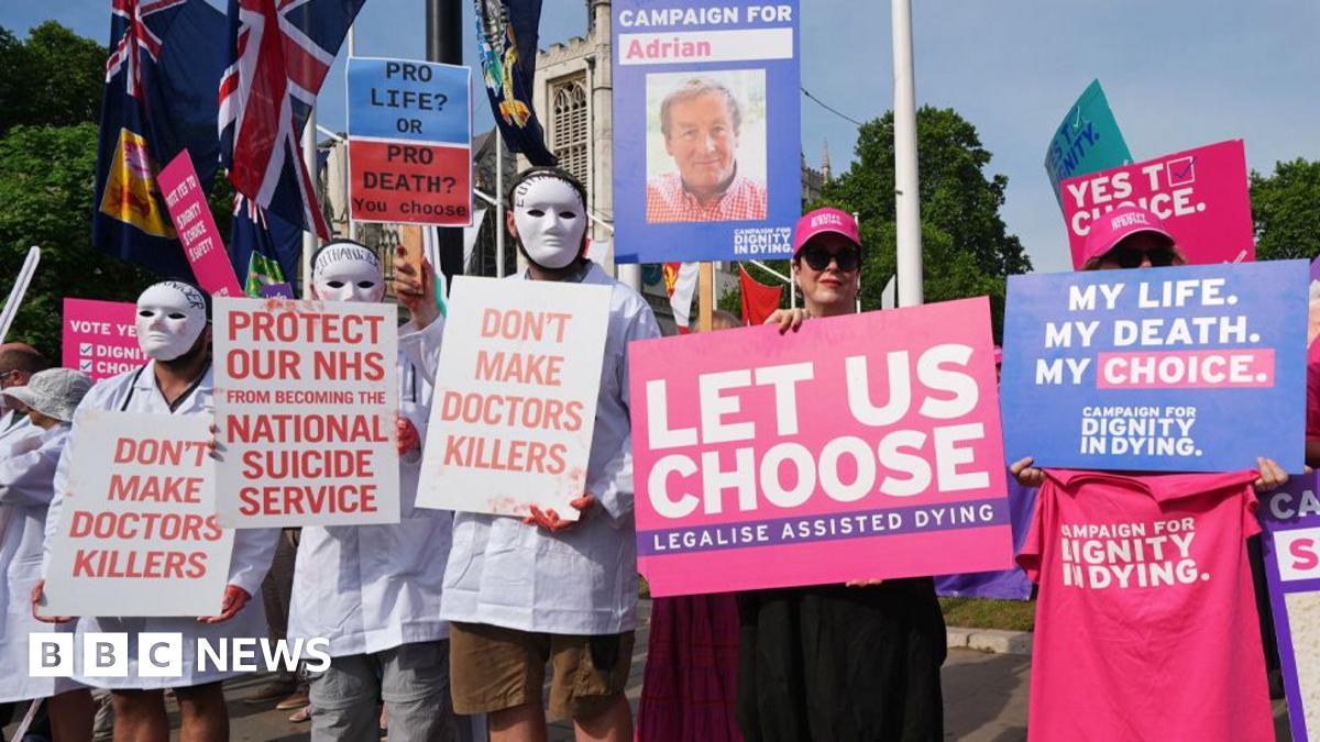MPs narrowly back legalising assisted dying in England and Wales by 23 votes