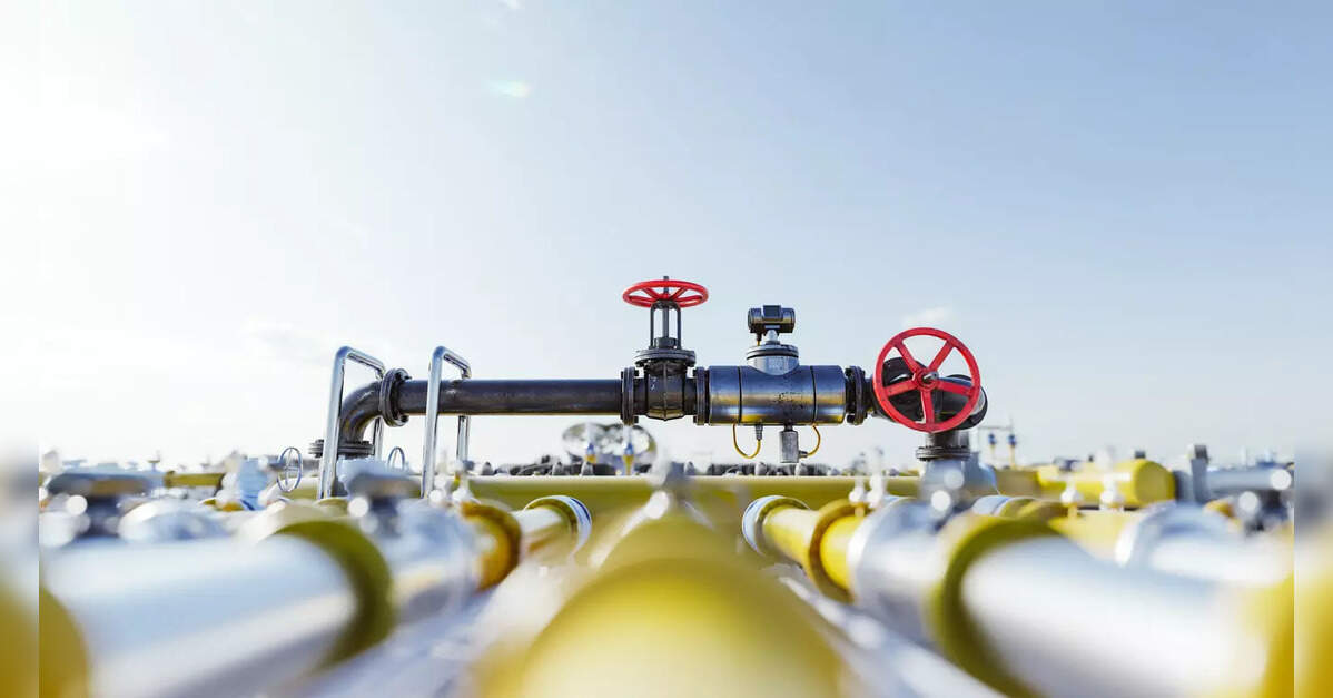 India's Natural Gas Consumption Declines Sharp 9.6% Amid LNG Import Drop in May 2025, ET EnergyWorld