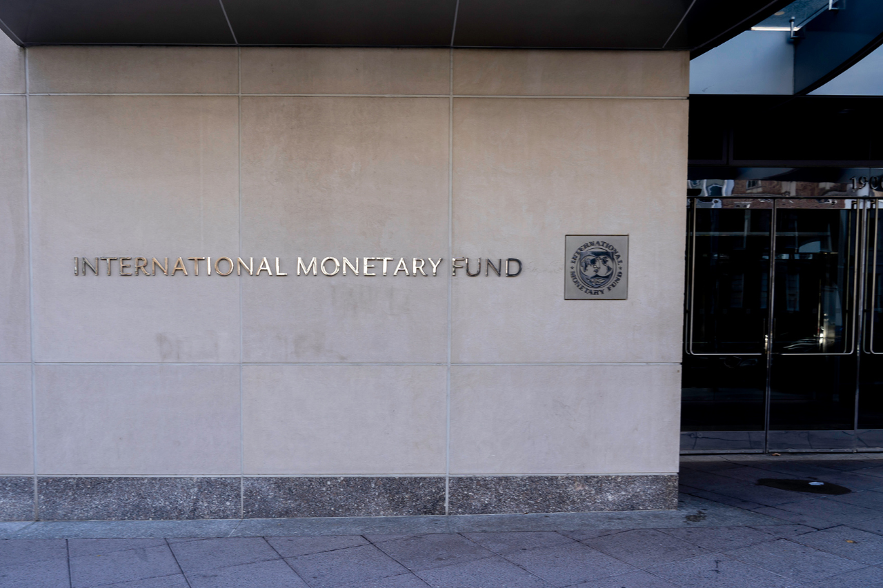 IMF finishes Argentina visit amid doubts over reserve accumulation