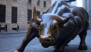 Futures Rise on Trade Optimism, S&P 500 Nears Record High