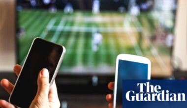 Adults in Great Britain now spending more time on mobiles than watching TV